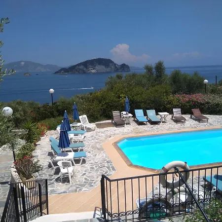 Hotel Flisvos 3*